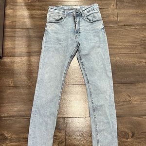Zara Light Wash Jeans